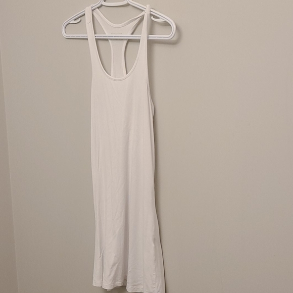 🎁 2/$20 Twik Tanks - Picture 5 of 7